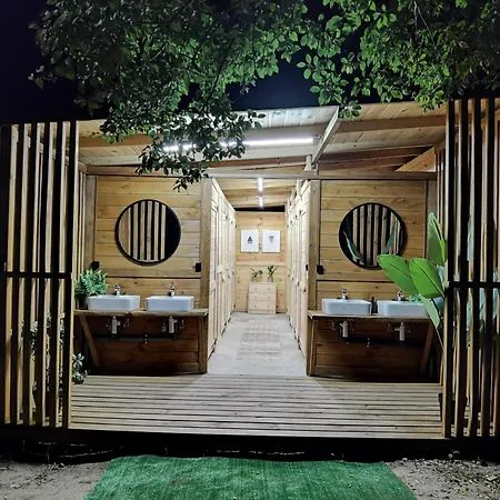 W Pelni Luxe tent