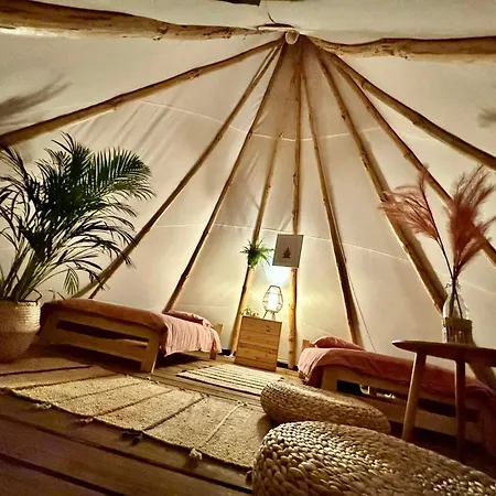 W Pelni Luxury tent *